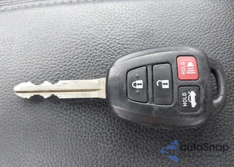 2017 Toyota Corolla Se from USA, damaged, VIN 2T1BURHE9HC825456